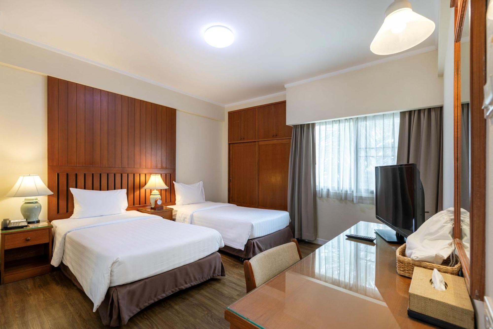 แคนทารี เฮาส์ โฮเทล แอนด์ เซอร์วิสอพาร์ทเมนท์ กรุงเทพ Aparthotel กรุงเทพมหานคร ภายนอก รูปภาพ